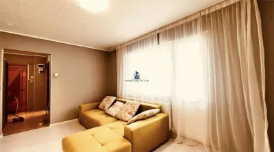 Vanzare Apartament 3 Camere Semidecomandat Bd.Ctin.Brancoveanu - foto 2