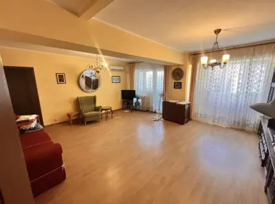 Apartament 4 Camere Semidecomandat Bd.Alexandru Obregia - Bucuresti