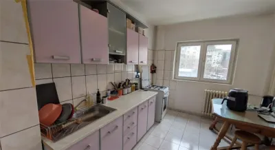 Vanzare Apartament 4 Camere Semidecomandat Sos.Oltenitei - Bucuresti