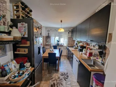 Apartament 4 Camere Semidecomandat Giurgiului-Al.Huedin - foto 3