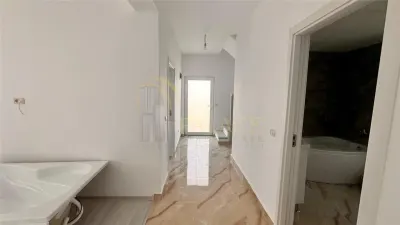 Vila individuala de vanzare in Valea Lupului, zona linistita, fundac privat, 4 camere, 120 mp utili, teren 350 mp. - foto 7