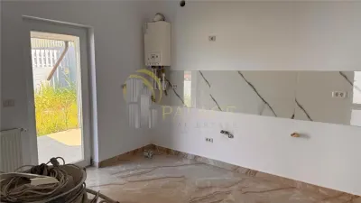 Vila individuala de vanzare in Valea Lupului, zona linistita, fundac privat, 4 camere, 120 mp utili, teren 350 mp. - foto 8