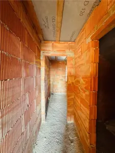 Casa individuala cu garaj si subsol 5 camere Vorovesti - foto 6