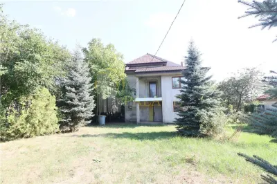 Proprietate unica, cu potential de dezvoltare  400 mp construiti + teren generos, pozitie excelenta - foto 2