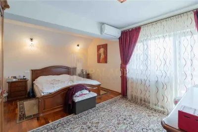 Casa de Lux in Livada cu Ciresi Eleganta, Confort si Panorama de Vis - foto 11