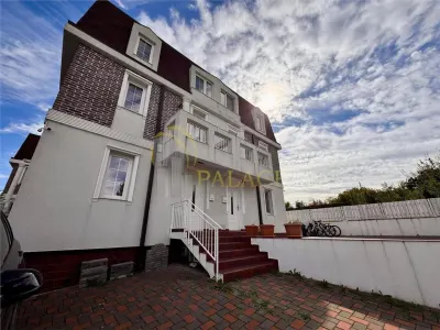 Vila unica in Iasi, tip London House – design rafinat si priveliste spectaculoasa - Iasi