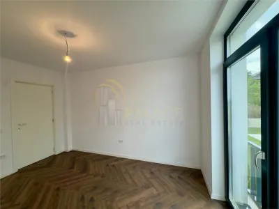 Vila individuala cu panorama  deosebita in Pietrarie Barnova - foto 11