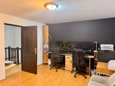 Vila individuala cu priveliste spectaculoasa cu garaj Pietrarie Barnova - foto 13