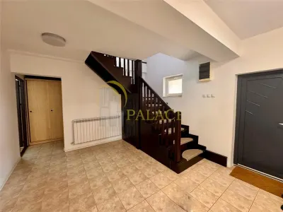 Vila individuala cu priveliste spectaculoasa cu garaj Pietrarie Barnova - foto 10