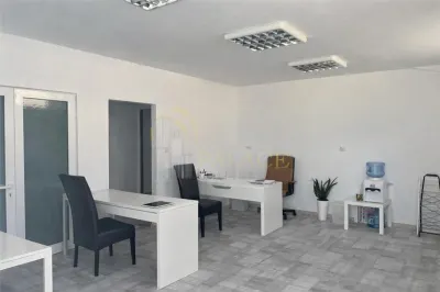 Hala industriala de vanzare cu suprafata disponibila de 372 mp - foto 2