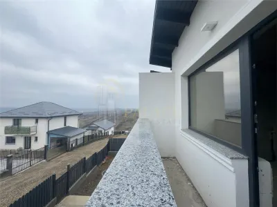 Casa noua cu mansarda si panorama deosebita in Valea Lupului. - foto 16