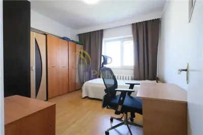 Apartament de 3 camere Decomandat, Hala centrala - foto 7