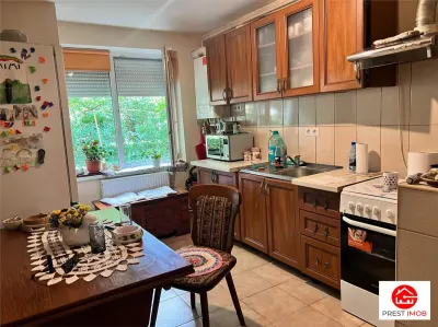 De vanzare apartament 2 camere in 7 Noiembrie Targu Mures - Targu Mures