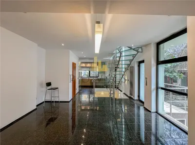 Vanzare Casa Reconsolidata Vatra Luminoasa 5 Camere - foto 2