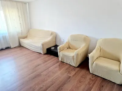 LUNEI - 3 CAMERE - DECOMANDAT - CENTRALA PROPRIE - 2 BAI - ETAJ 2 - foto 2