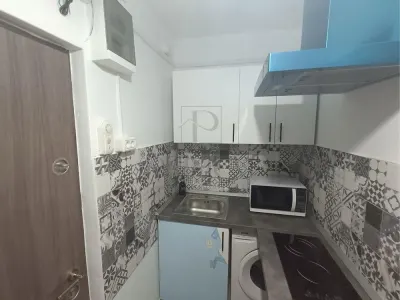 BLASCOVICI - AP. 1 CAMERA - mobilat, utilat, RENOVAT, etaj intermediar - foto 4