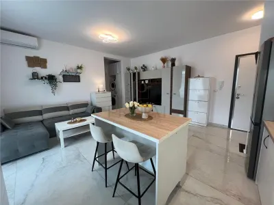 BRAYTIM - 2 CAMERE - ETAJ INTERMEDIAR - MOBILAT SI UTILAT - ZONA EXCELENTA - foto 3