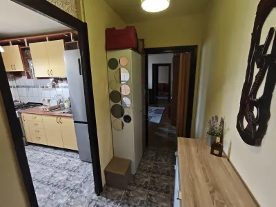 Simion Barnutiu - 2 Camere - Etaj intermediar - Bloc izolat - Spatios - foto 4