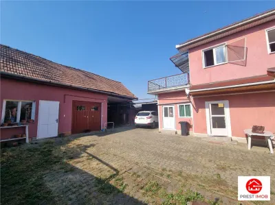 Casa independenta , vintage de vanzare , 300 mp cu teren de 1493 mp Sancrariul de Mures - foto 5