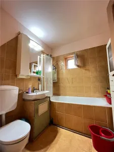 Lipovei - 2 Camere - Centrala proprie - Decomandat - Bloc izolat - foto 6