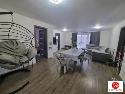 De vanzare casa cu 288 mp teren in Lechincioara - Lechincioara