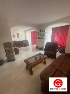 Penthouse pe 3 nivele de inchiriat in zona centrala - foto 2