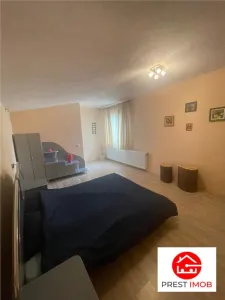 Penthouse pe 3 nivele de inchiriat in zona centrala - foto 9