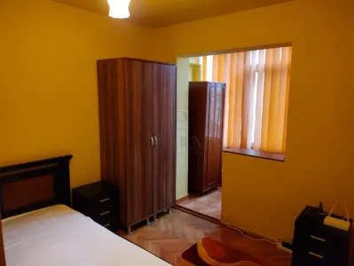 Apartament 3 camere | 55 mp | Centrală proprie | Zona Cetății - foto 2