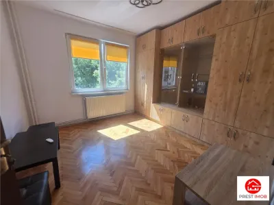 Ap 2 camere  de vanzare, 54 mp ,confort 1, et2 /4,  Unirii, Targu Mures - foto 3