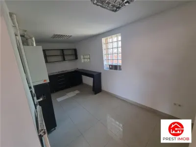 Apartament de 62 mp , parte din casa, cu intrare separata, posibil spatiu comercial, semicentral , Targu Mures - foto 1