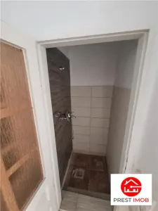 Apartament de 62 mp , parte din casa, cu intrare separata, posibil spatiu comercial, semicentral , Targu Mures - foto 7