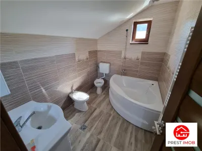De vanzare case tip dupex, 2 nivele, 120 mp, 4 camere, 2 bai cu 3 arii, Sangeorgiu de Mures - foto 11