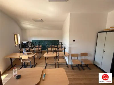 De inchiriat spatiu birouri, 10 birouri , 4 bai, garaj, 4 bai si teren 10 arii,Sancraiul de Mures - foto 22