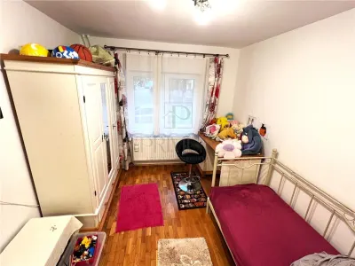 MIRCEA CEL BATRAN - 3 camere - 2 bai - debara - balcon - centrala proprie - BOXA CF - foto 5