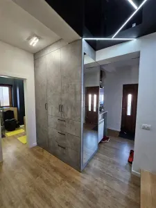 Casa Individuala - mobilata utilata - zona buna - 200 mp utili - teren 600 mp - panouri solare - Mosnita Noua