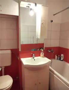 TORONTALULUI - ETAJ 6 - LIFT - 3 camere - decomandat - debara - clima - BOXA CF - foto 6