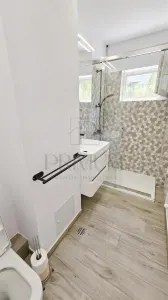 SOARELUI - 3 CAM - DECOMANDAT - BAIE RENOVATA - ETAJ 2 - BLOC IZOLAT - ZONA LINISTITA - foto 8