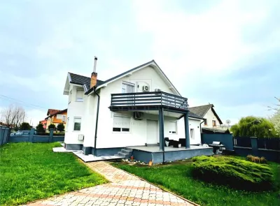 BOGDANESTILOR - CASA INDIVIDUALA - 6 CAMERE - 3 BAI - TERASA - DEMISOL - GARAJ - Timisoara
