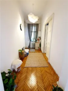 ULTRACENTRAL - 3 CAMERE - SPATIOS - CENTRALA/AC - RENOVAT  - LIFT - VILA ISTORICA - foto 13