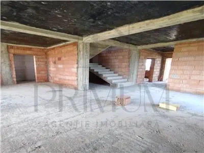 Duplex despartit prin camera tehnica - langa asfalt - compartimentare excelenta - dormitor la parter - foto 6