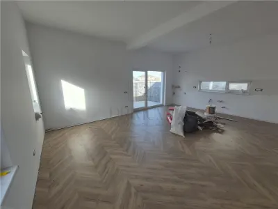 Duplex modern - zona foarte buna - interior spatios - departit prin camera tehnica - finisaje superbe - foto 14