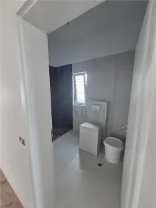 Duplex modern - zona foarte buna - interior spatios - departit prin camera tehnica - finisaje superbe - foto 16