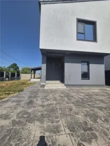 DUPLEX DESPARTIT - ZONA FOARTE BUNA- FINISAJE TOP - foto 2