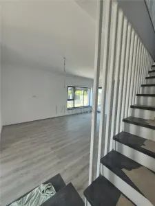 DUPLEX DESPARTIT - ZONA FOARTE BUNA- FINISAJE TOP - foto 18