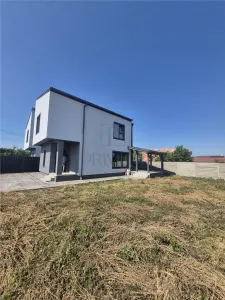 DUPLEX DESPARTIT - ZONA FOARTE BUNA- FINISAJE TOP - foto 9
