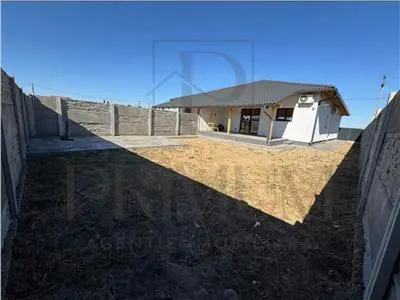 Duplex pe parter - 4 camere - spatiu mare - terasa - aproape de drumul cu 4 benzi - foto 5
