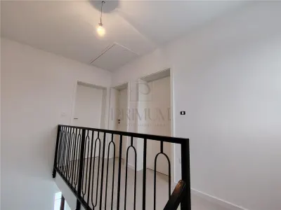 Duplex despartit prin camera tehnica - toate utilitatile- zona excelenta - foto 4