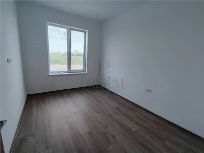 Duplex separat prin dressing - suprafete generoase - zona linistita - foto 7