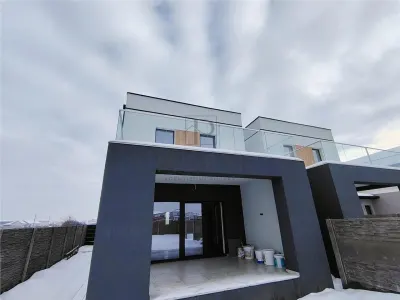 Duplex modern - zona foarte buna- separat prin camera tehnica - foto 4
