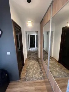 GIROCULUI - ETAJ 3 - BLOC IZOLAT - 3 CAMERE - 2 BAI - CLIMA - RENOVAT - foto 4